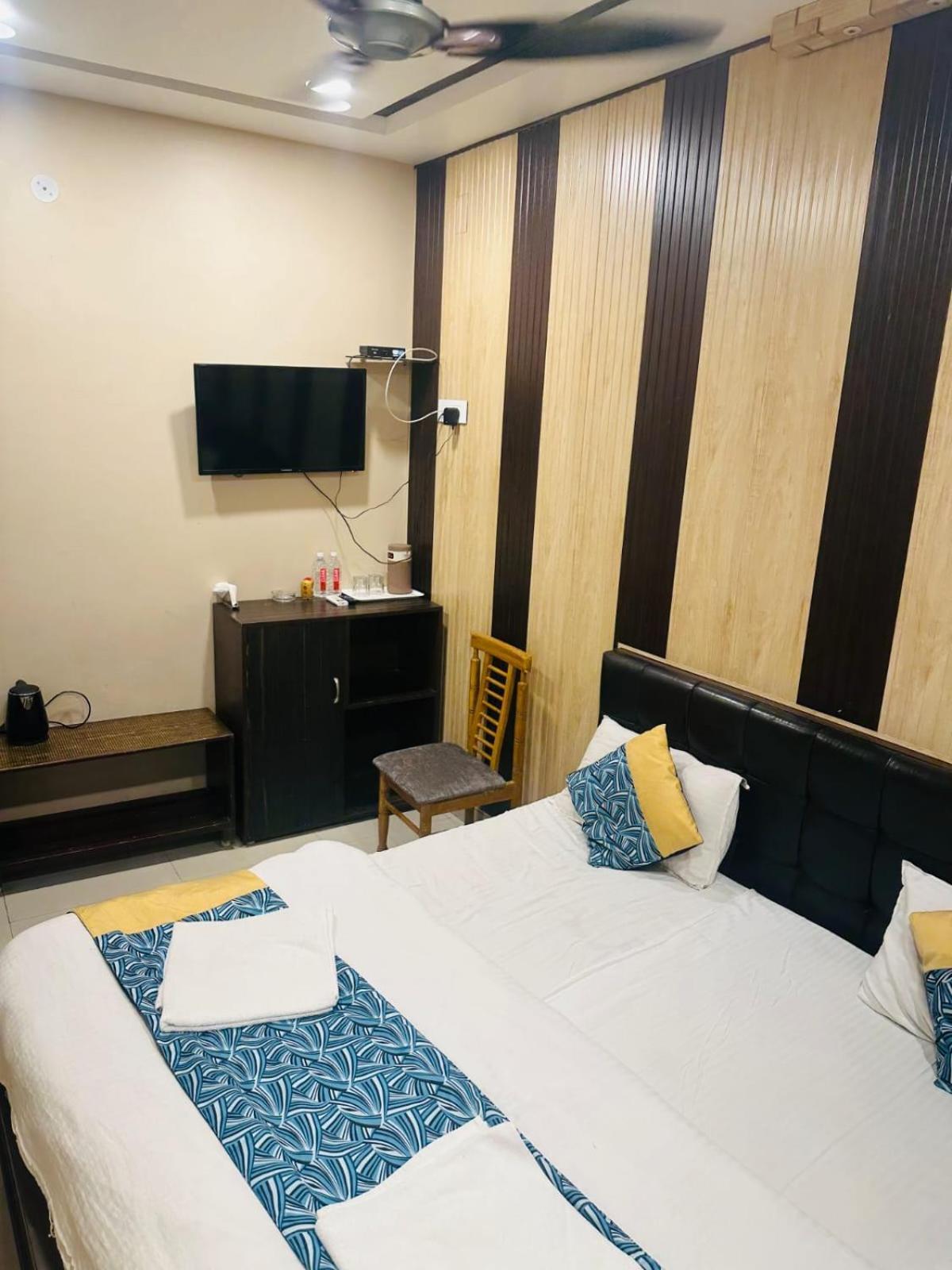 Hotel Deva Inn Βαρανάσι Εξωτερικό φωτογραφία