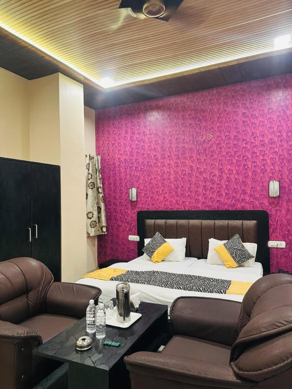 Hotel Deva Inn Βαρανάσι Εξωτερικό φωτογραφία