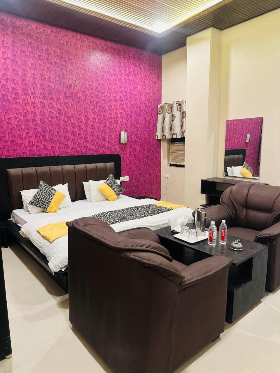 Hotel Deva Inn Βαρανάσι Εξωτερικό φωτογραφία